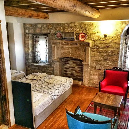 Parmis Boutique House-2